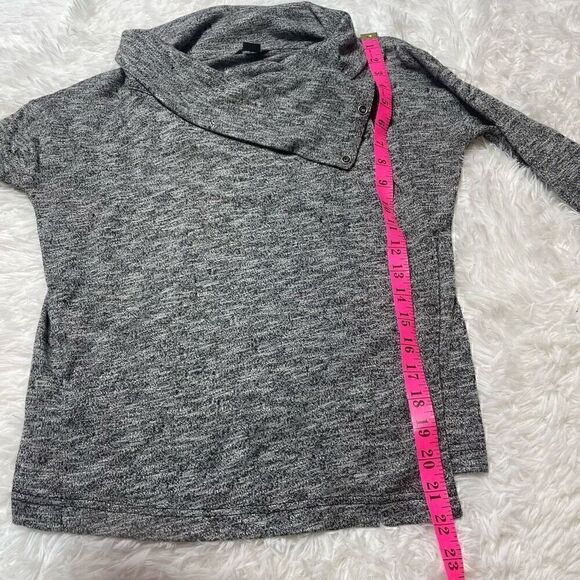 Eddie Bauer Sweater Womens Size XS Gray Wrap Shawl Snaps Long Sleeve - Picture 8 of 10